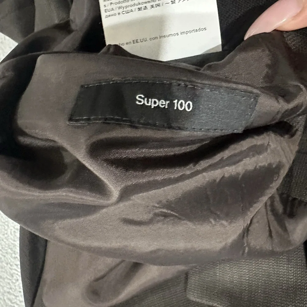 Hugo Boss excellent preowned